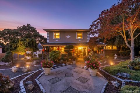 Photo of 23 Longstreet Drive, Lake Grove, NY 11755 (MLS # 927595)