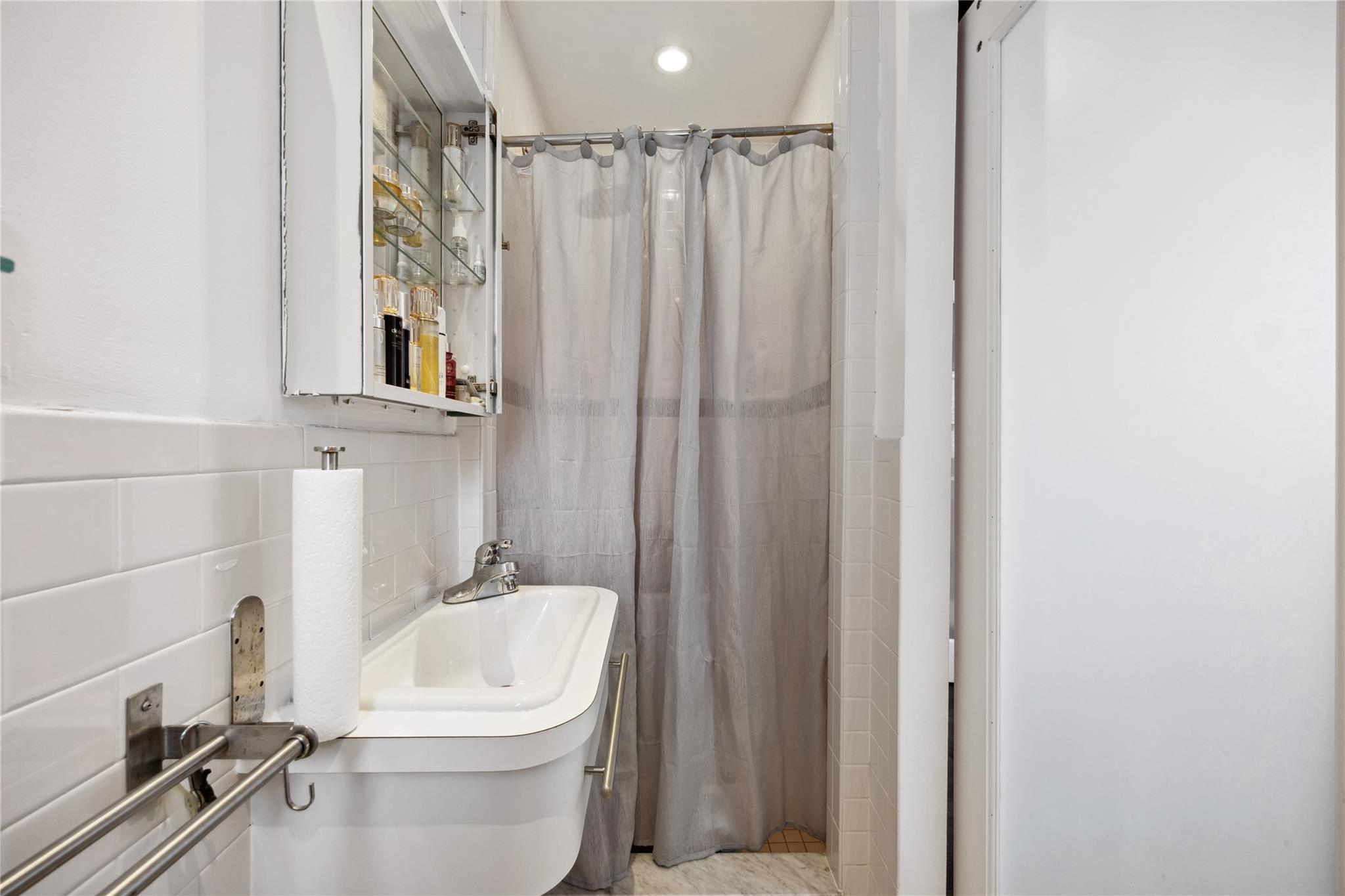 7211 110th Street #5G, Forest Hills, New York image 13