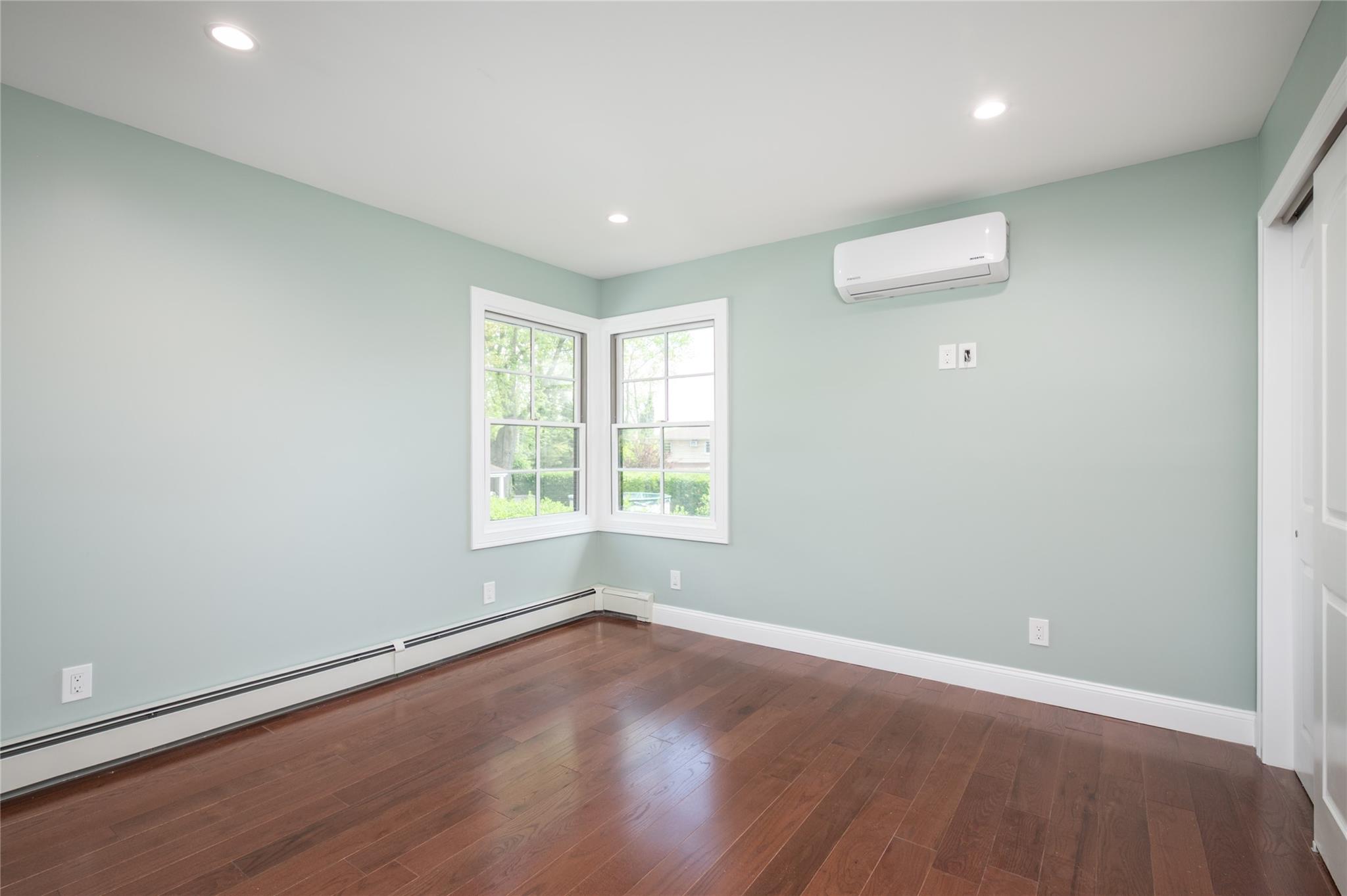 3625 Lynn Lane Ln, Wantagh, New York image 19