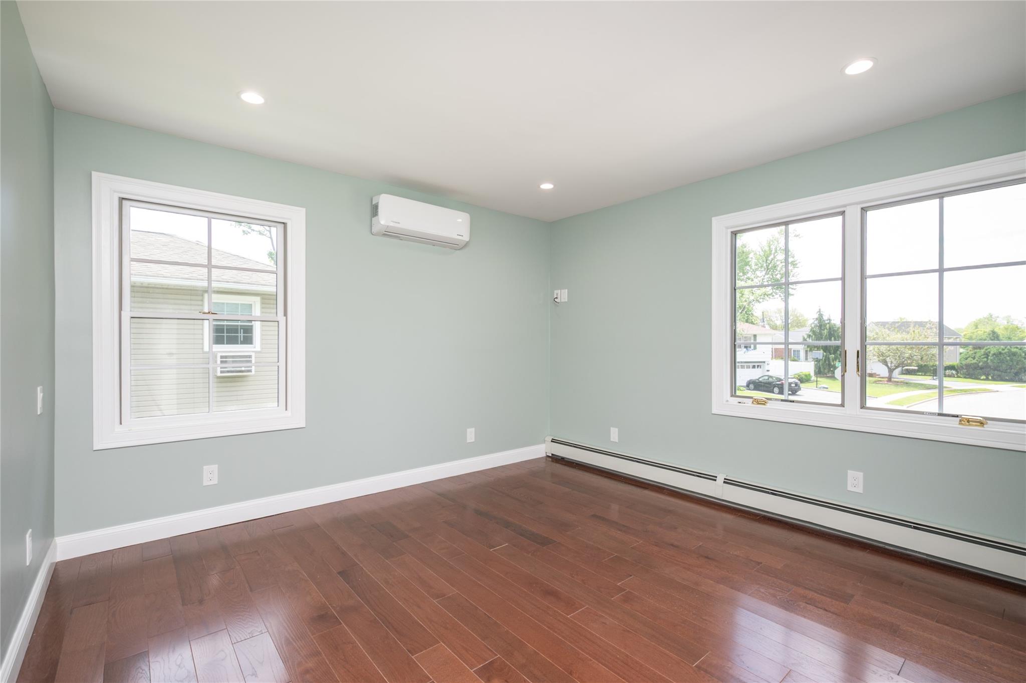 3625 Lynn Lane Ln, Wantagh, New York image 13