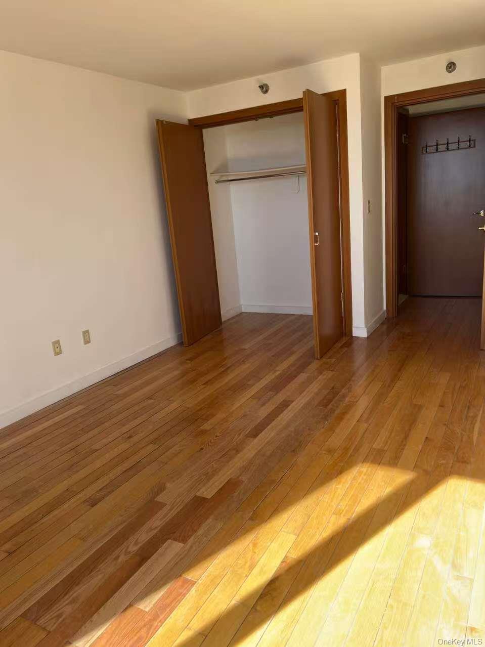 13338 Sanford Avenue 15E