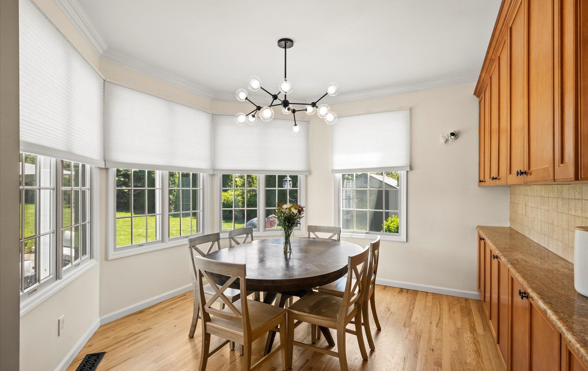 16 Home Court, Huntington, New York image 15