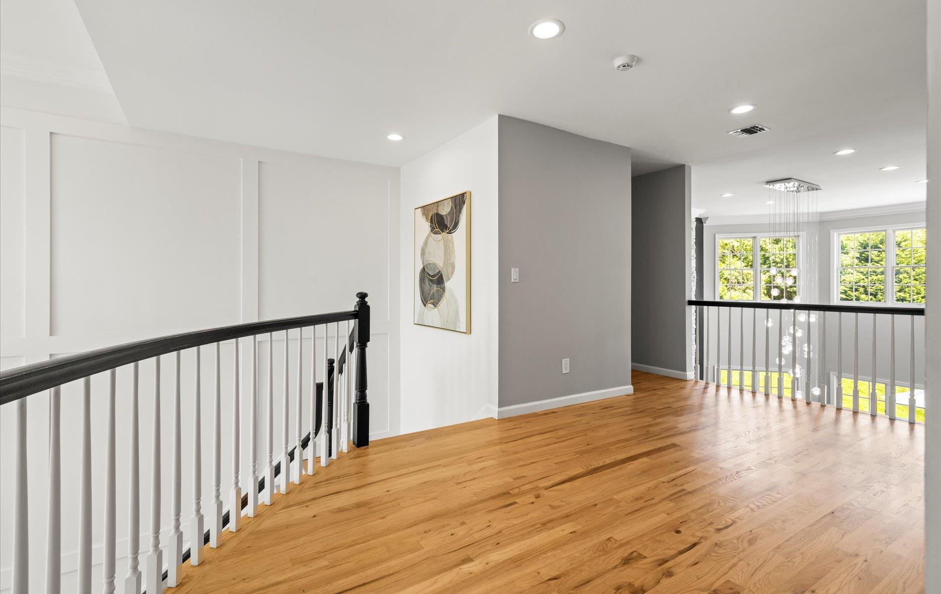 16 Home Court, Huntington, New York image 26