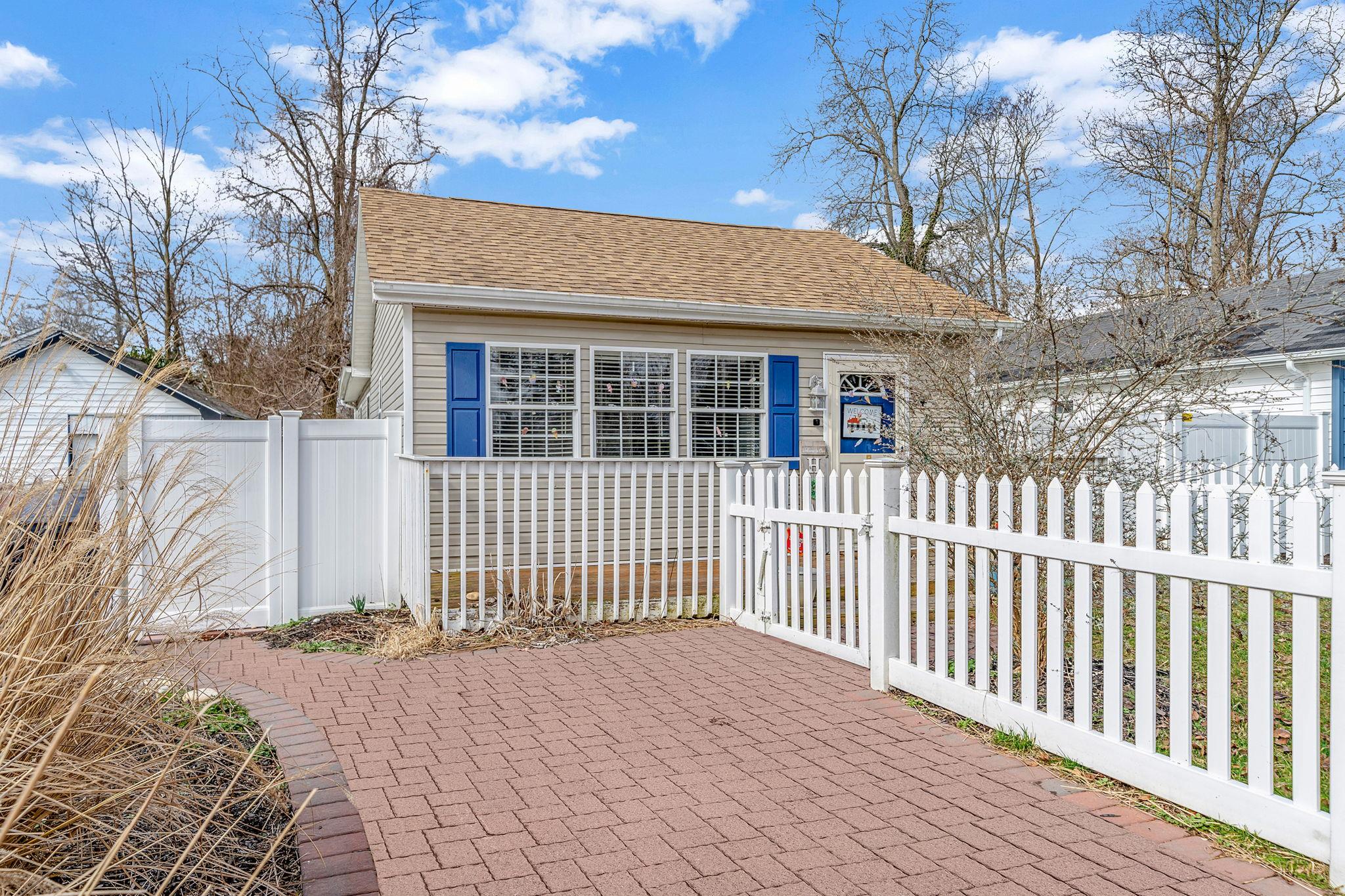 94 Elder Drive, Mastic Beach, New York image 3