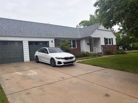 3737 Maxwell Drive Wantagh NY 11793