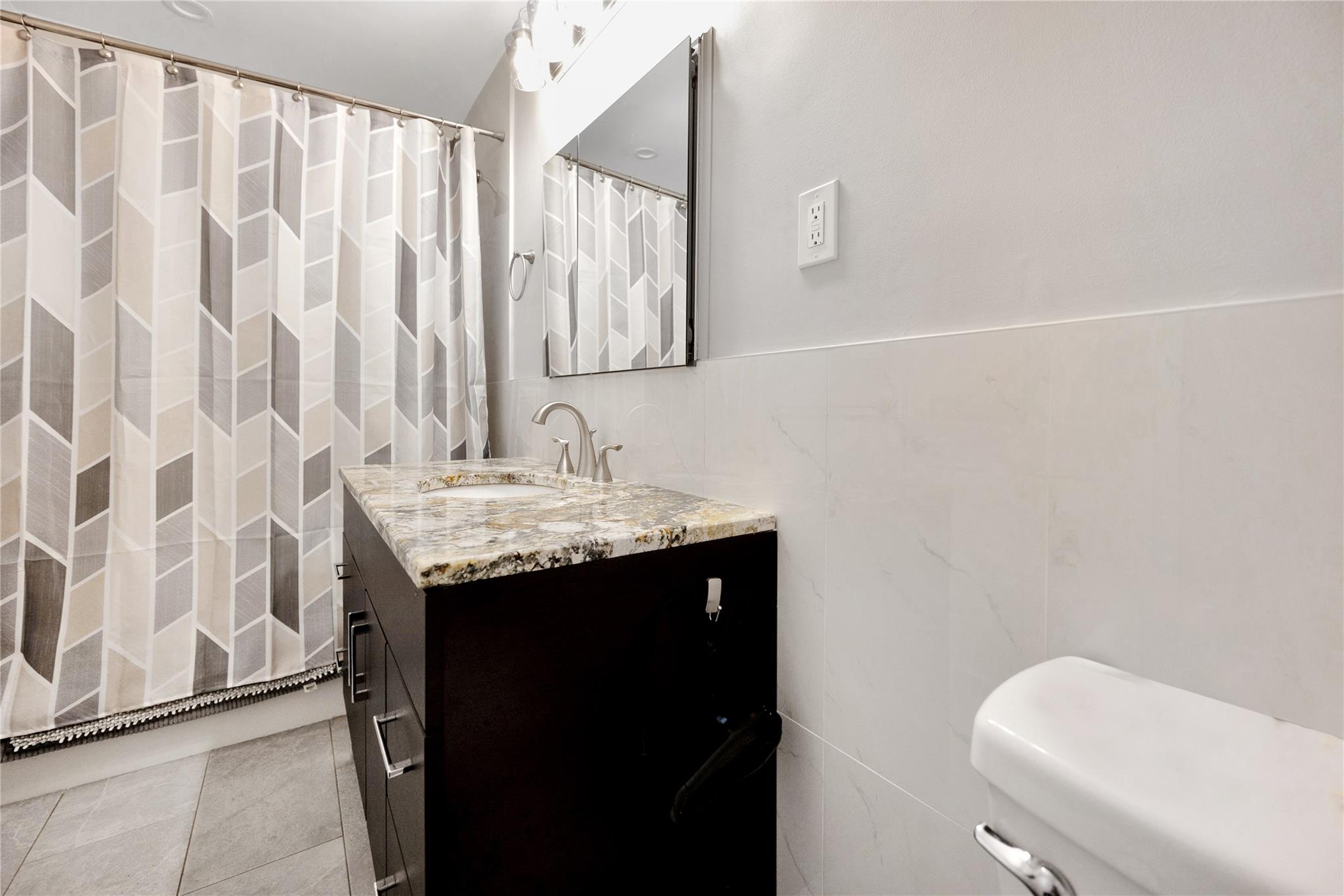 18 Hamilton Street, Farmingdale, New York image 21