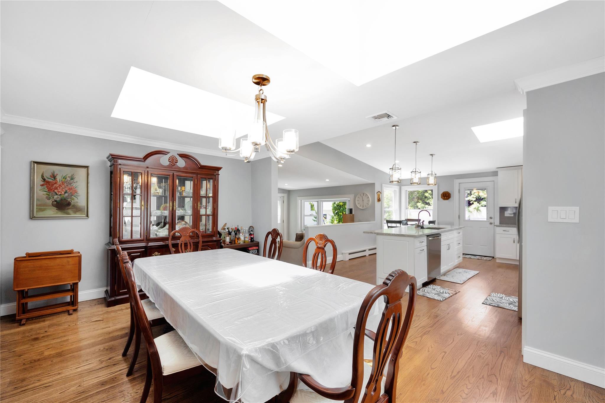 18 Hamilton Street, Farmingdale, New York image 9