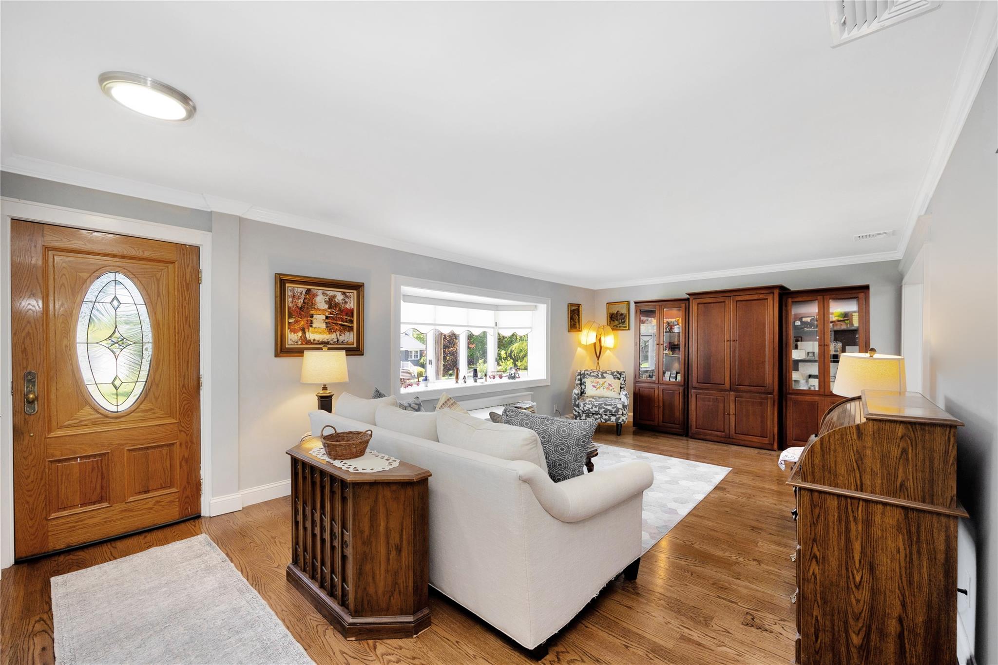 18 Hamilton Street, Farmingdale, New York image 4