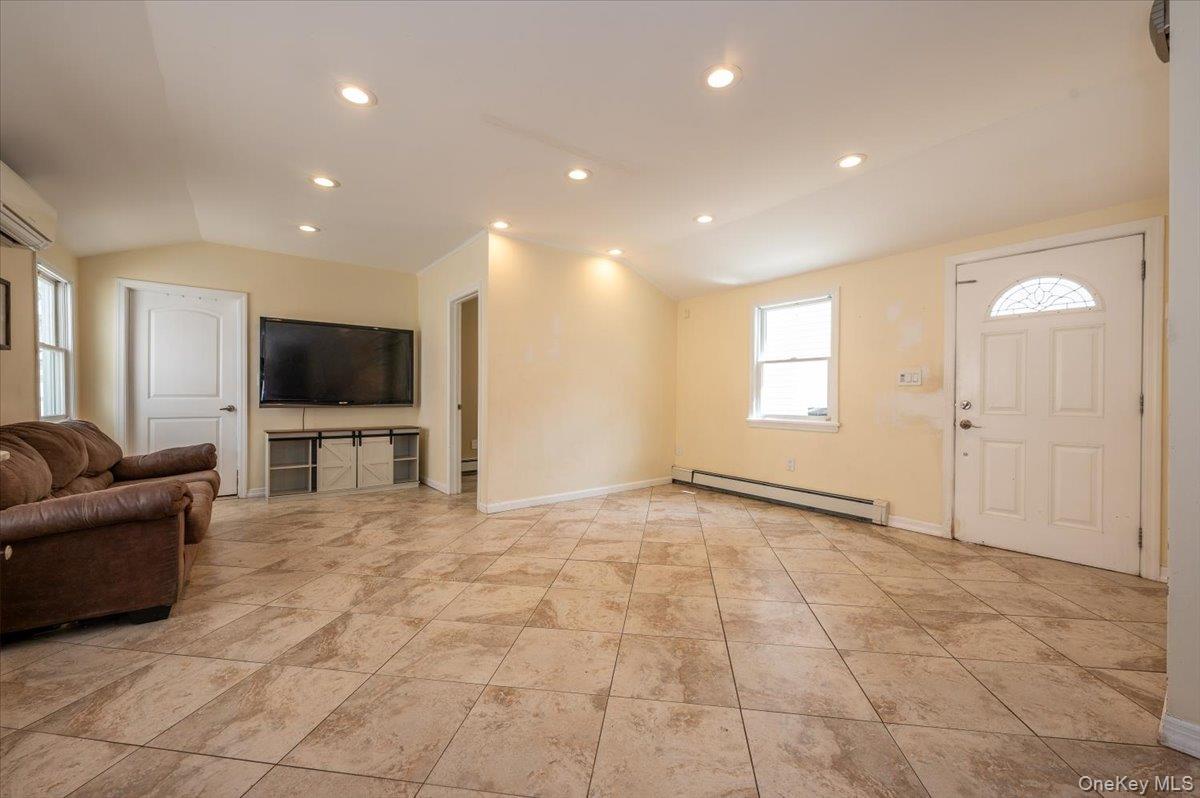 64D Edgewater Park 64D