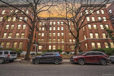 Photo of 37-16 80th Street #2, Jackson Heights, NY 11372 (MLS # 937933)