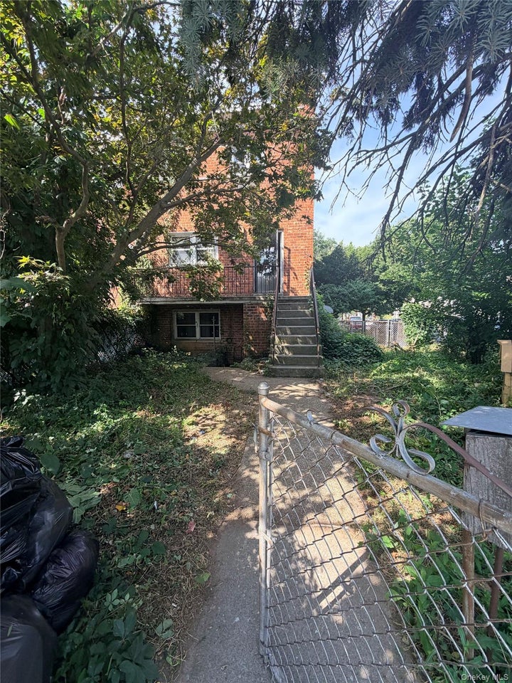 Photo 1 of 15 — 4200 E Tremont Avenue, Bronx, NY 10465