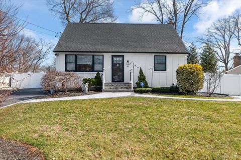 Homes For Sale - 85 Joline Road<br/> Port Jefferson Station, NY 11776