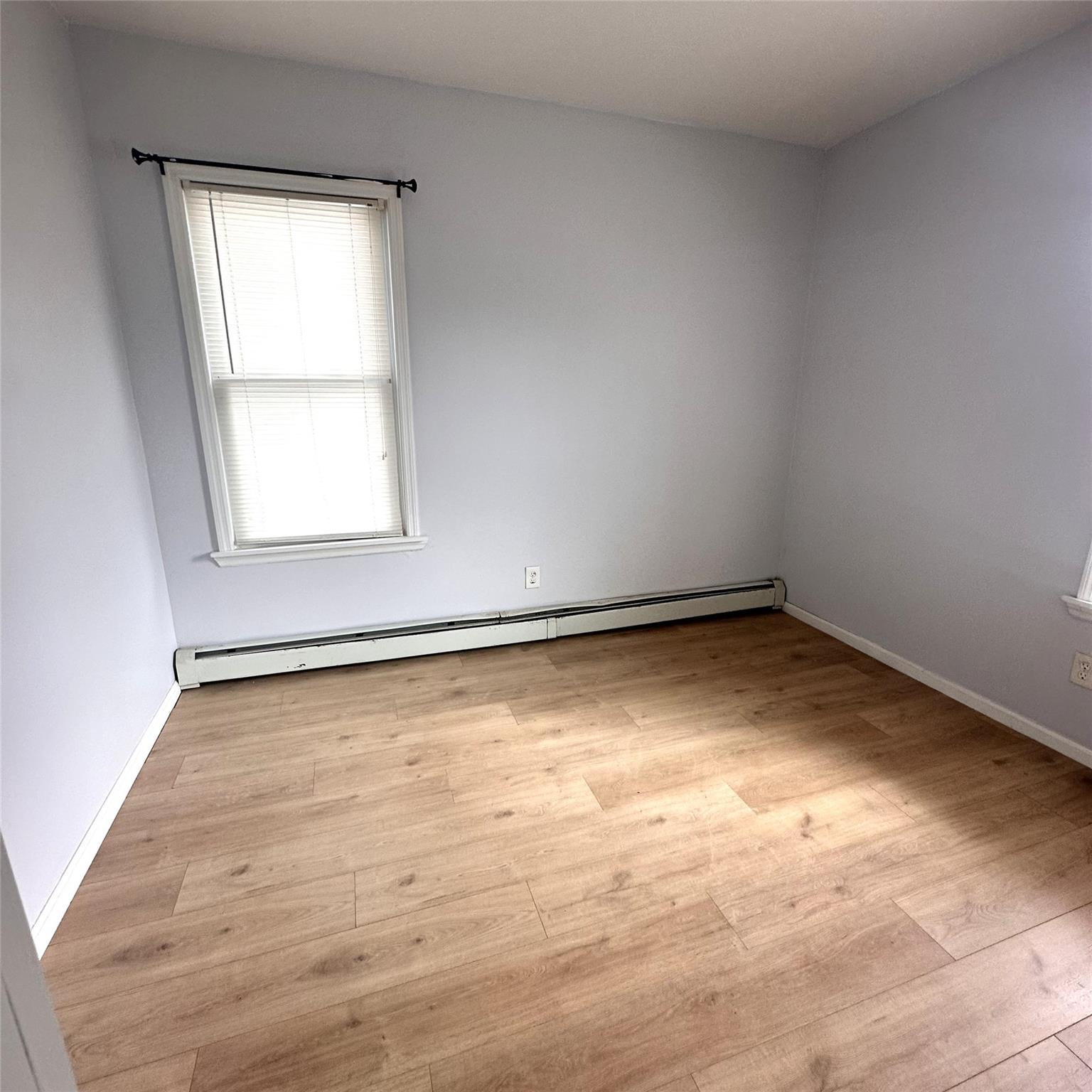 Poughkeepsie, New York 12601, United States, 1 Bedroom Bedrooms, ,1 BathroomBathrooms,Residential,Active,95756