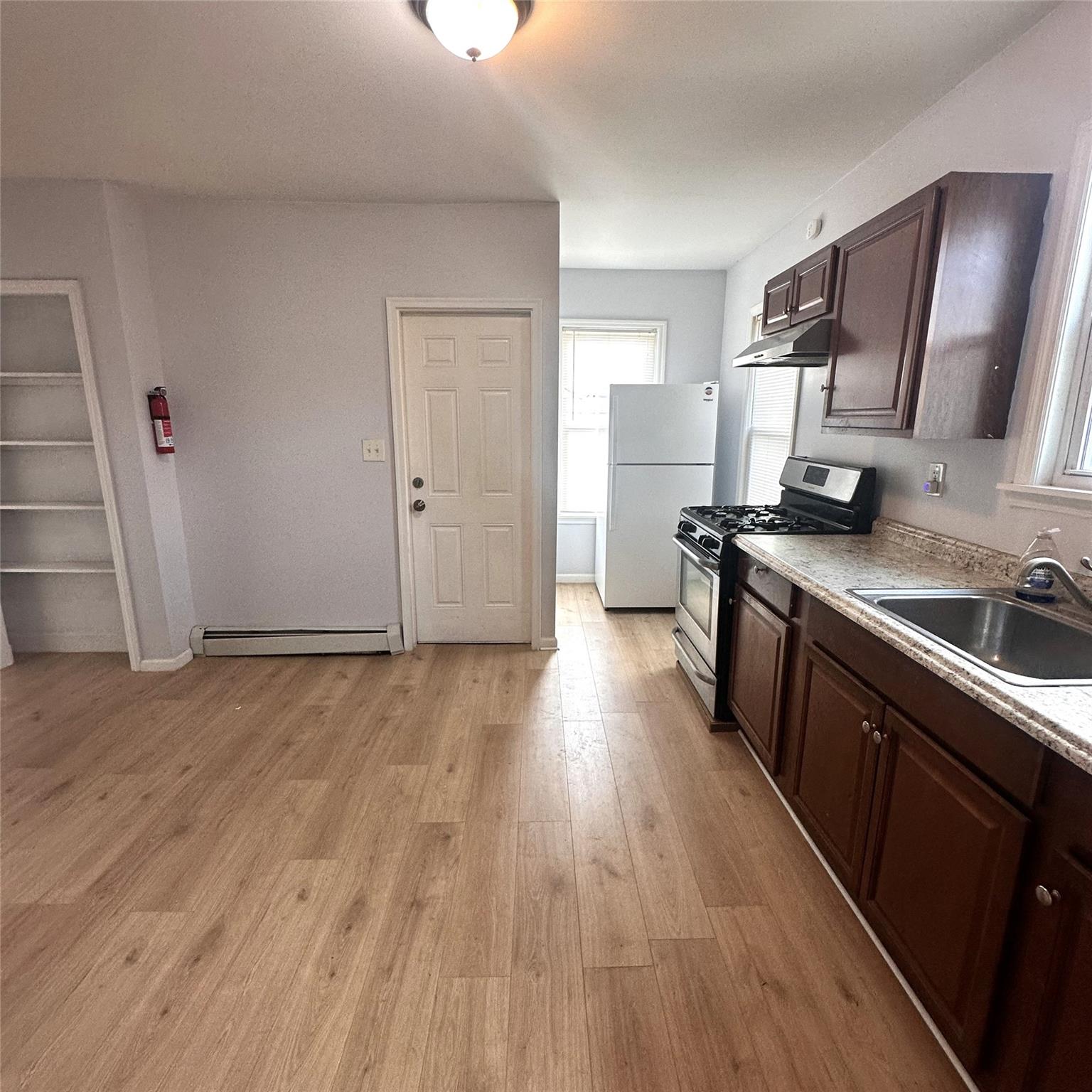 Poughkeepsie, New York 12601, United States, 1 Bedroom Bedrooms, ,1 BathroomBathrooms,Residential,Active,95756