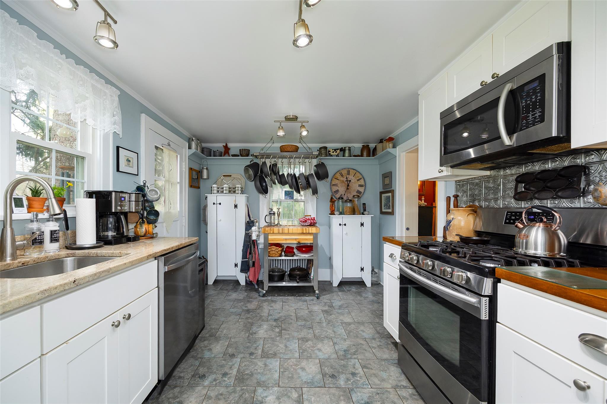 153 Cramer Road, Poughkeepsie, New York image 5