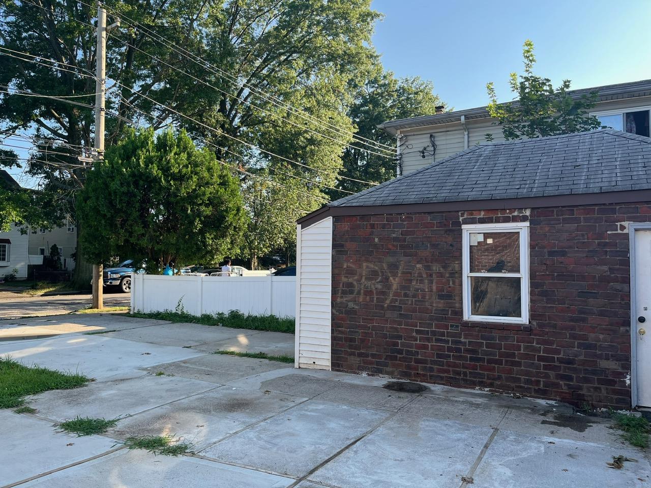 21 James Ll Burrell Avenue, Hempstead, New York image 46