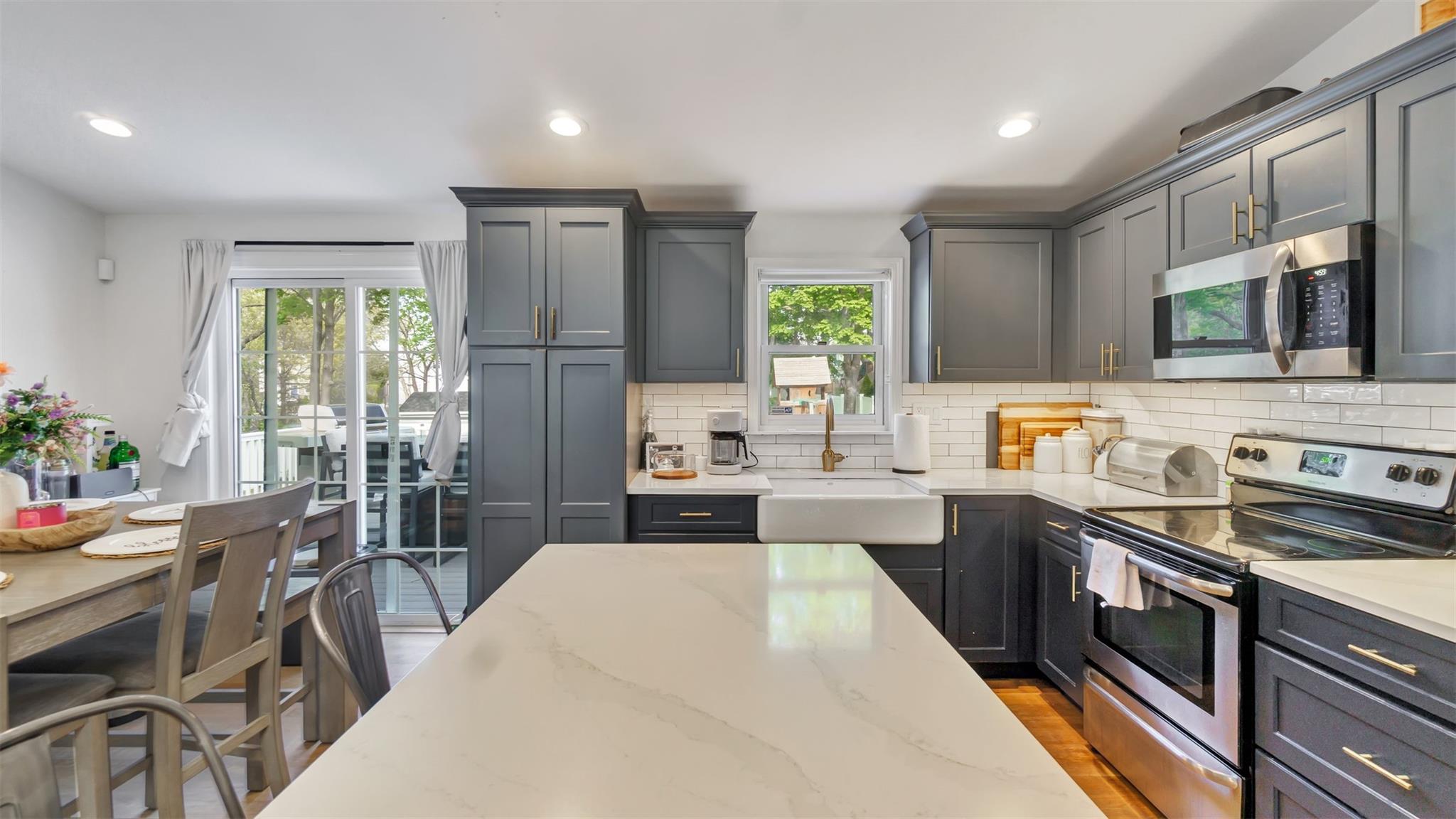 64 Sandy Hollow Court