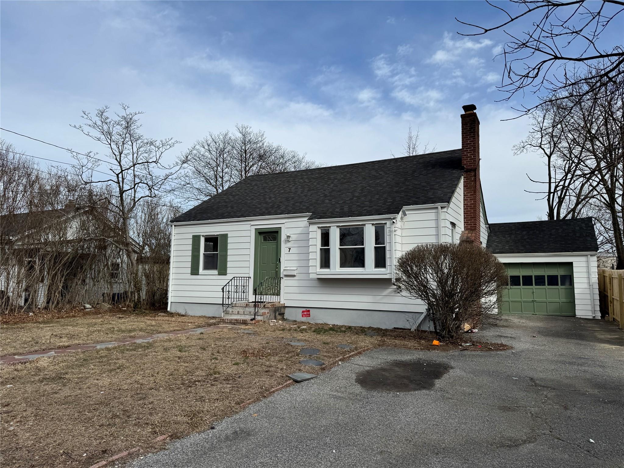 7 Monroe Avenue, Brentwood, New York image 2