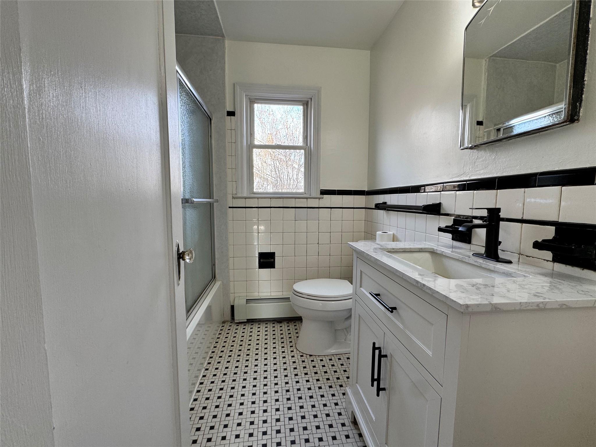 7 Monroe Avenue, Brentwood, New York image 9