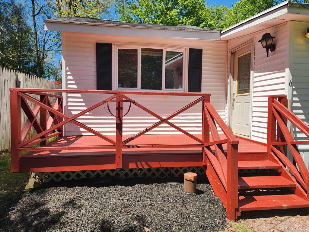 Photo of 6 Lafayette Avenue, Smallwood, NY 12778 (MLS # 999760)