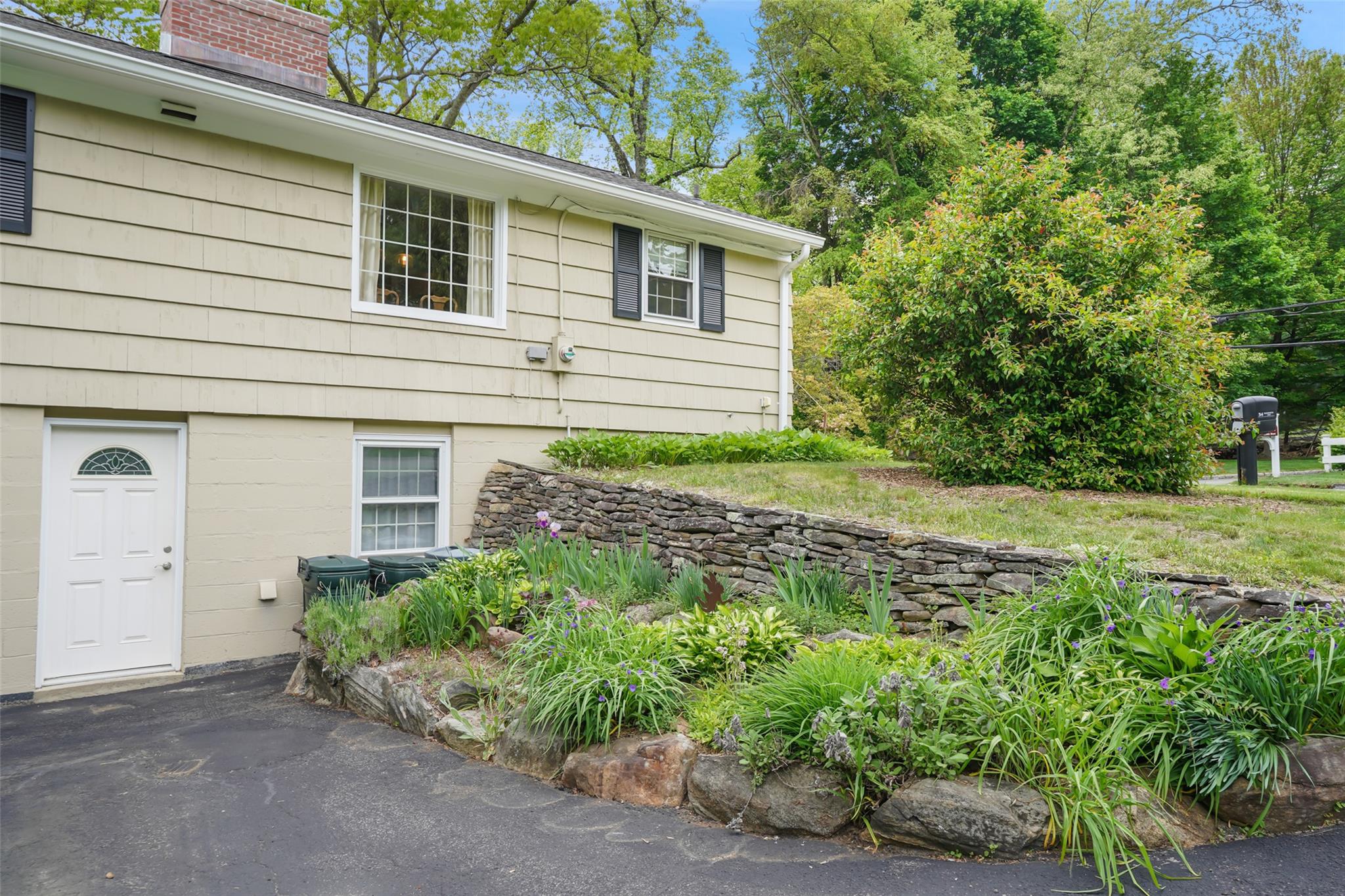 34 Whippoorwill Road, Armonk, New York image 23