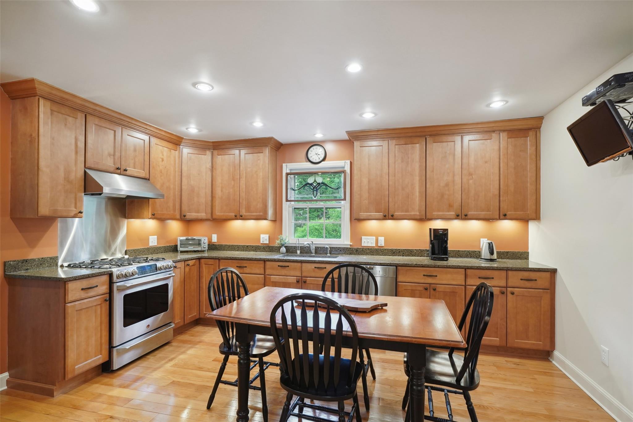 34 Whippoorwill Road, Armonk, New York image 9