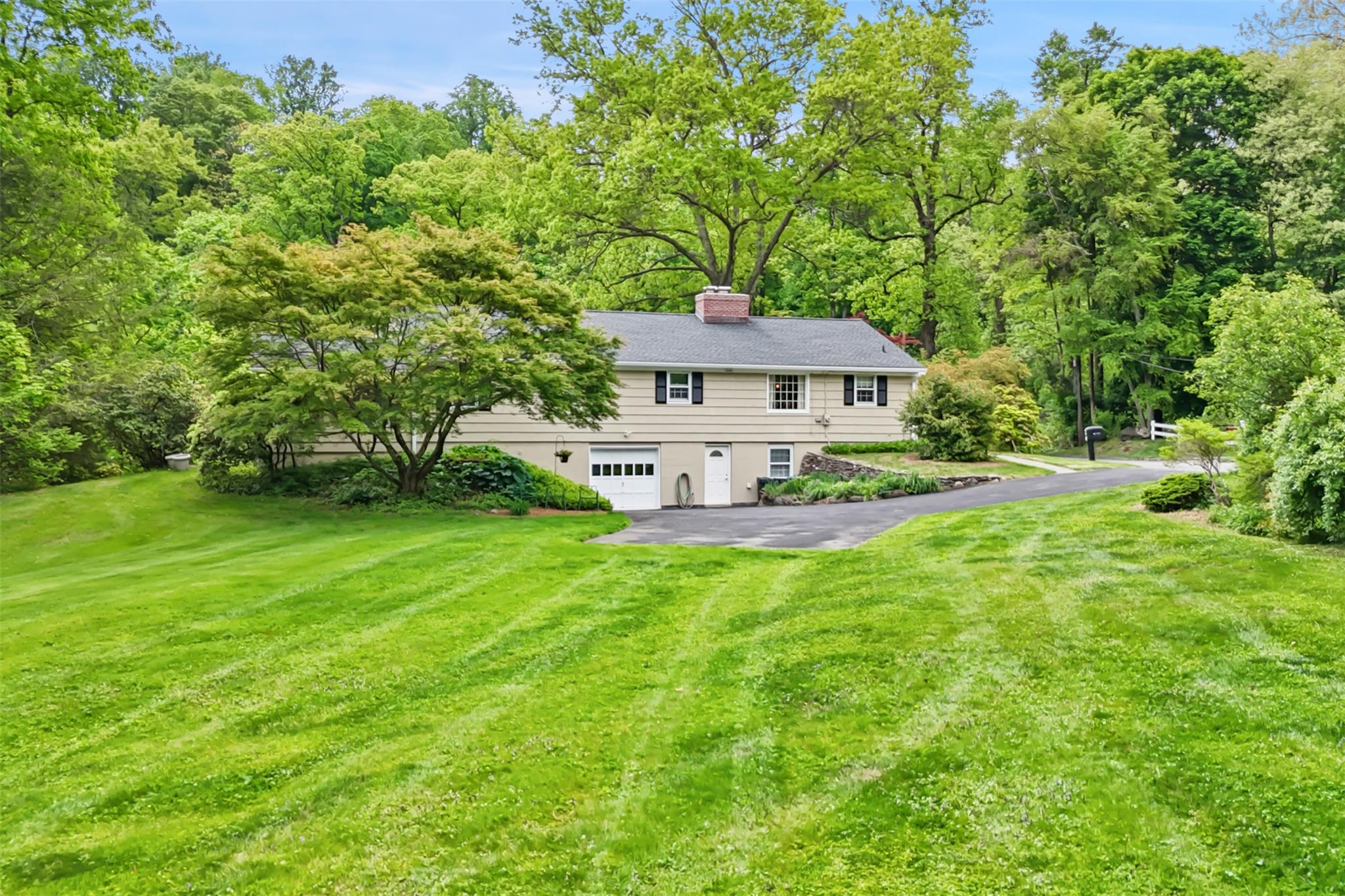 34 Whippoorwill Road, Armonk, New York image 22