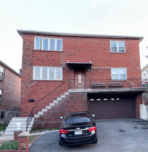 Multifamily For Sale - 60 Veltri Lane<br/> Yonkers, NY 10704