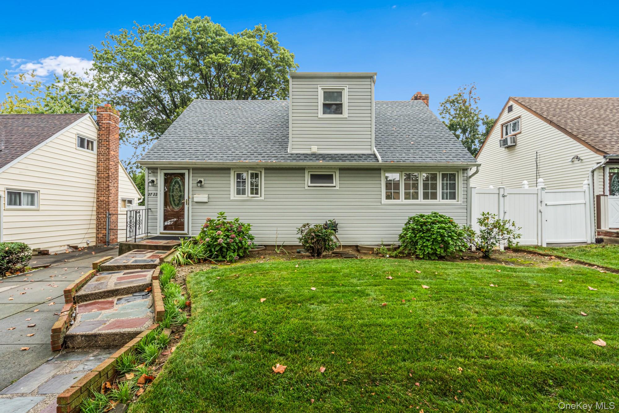 27-22 Bayside Lane
