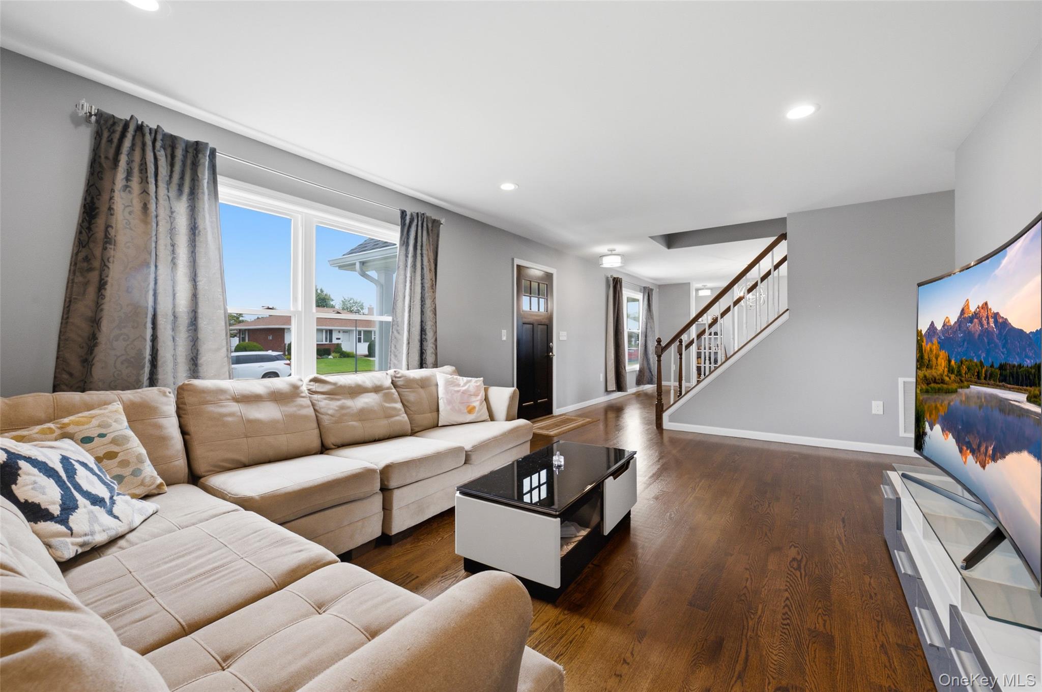 105 Wadsworth Avenue