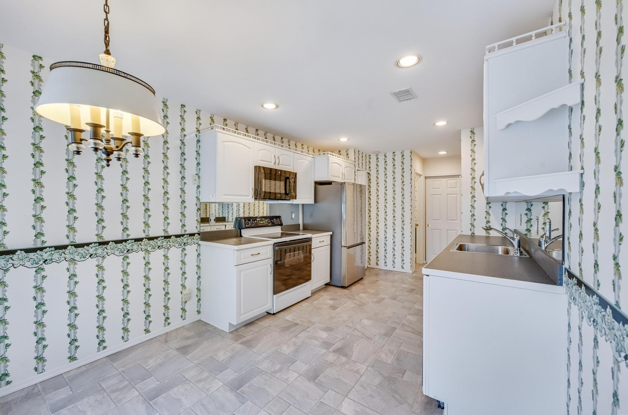 147 Colony Drive, Holbrook, New York image 8