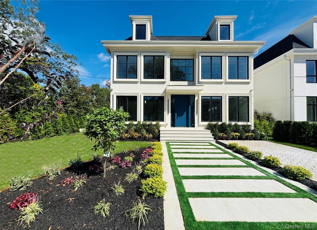 Photo of 136 Park Street, Woodmere, NY 11598 (MLS # 918961)