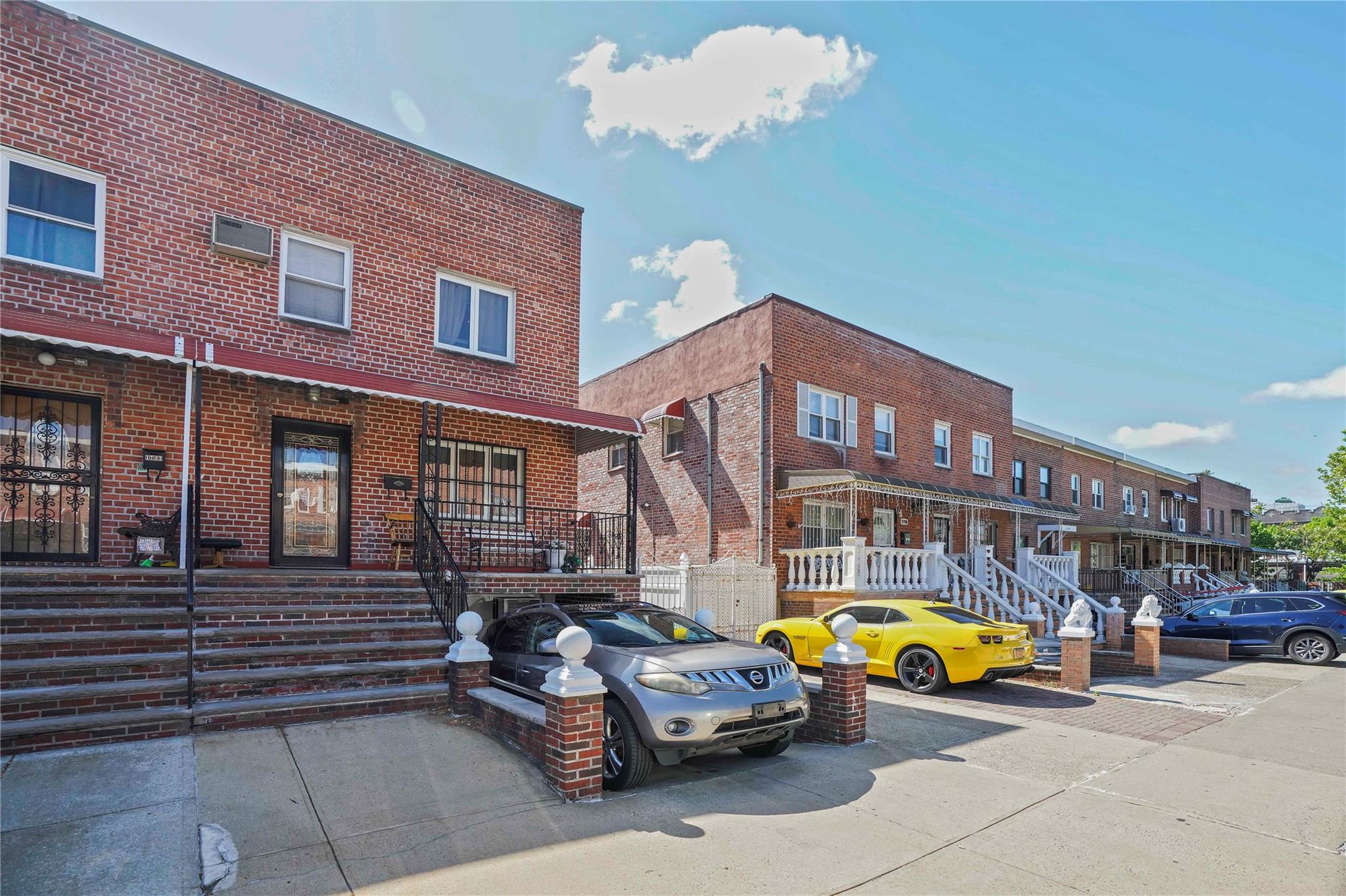 Starr Street, Ridgewood, Queens, NY - 3 Bedrooms  
3 Bathrooms  
8 Rooms - 