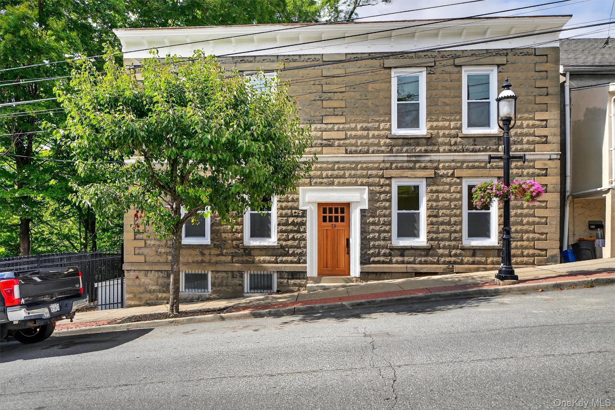Ossining, New York 10562, United States, 2 Bedrooms Bedrooms, ,1 BathroomBathrooms,Residential,Active,227629