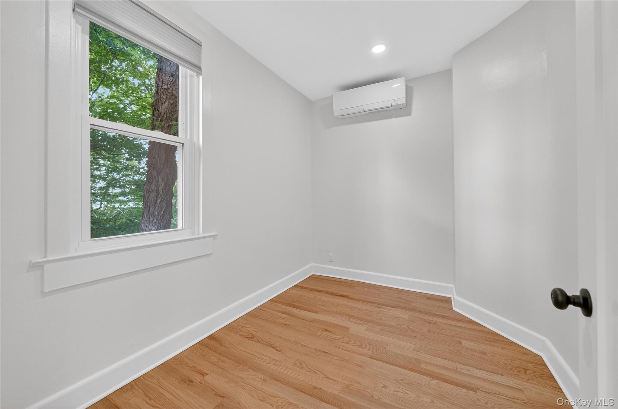 Ossining, New York 10562, United States, 2 Bedrooms Bedrooms, ,1 BathroomBathrooms,Residential,Active,227629