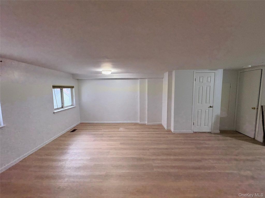 Photo of 277 Graff Avenue, Bronx, NY 10465 (MLS # 1018837)