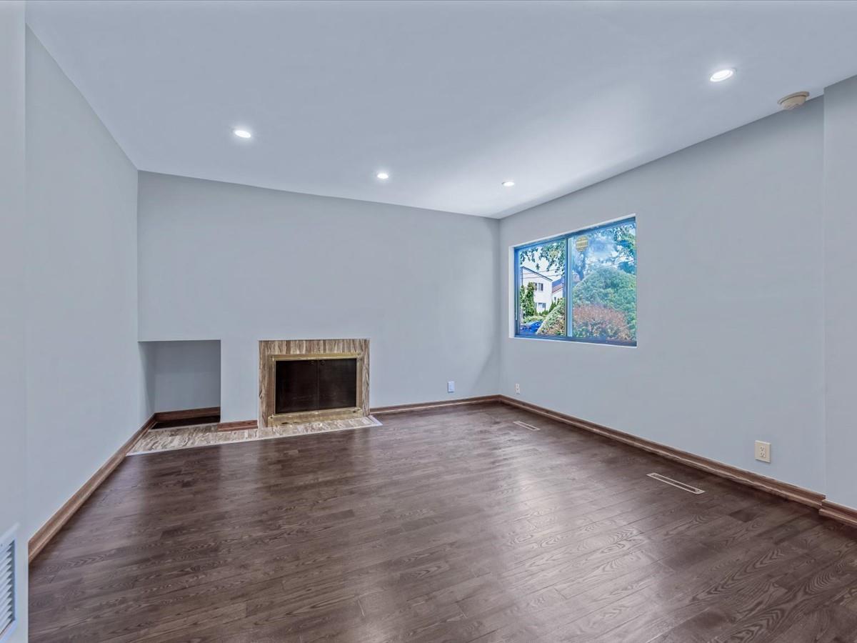 10 Wooleys Lane #1F, Great Neck, New York image 5