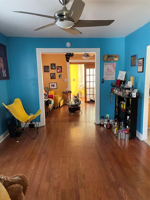 Apartment For Sale - 115-45 199th Street<br/> Saint Albans, NY 11412