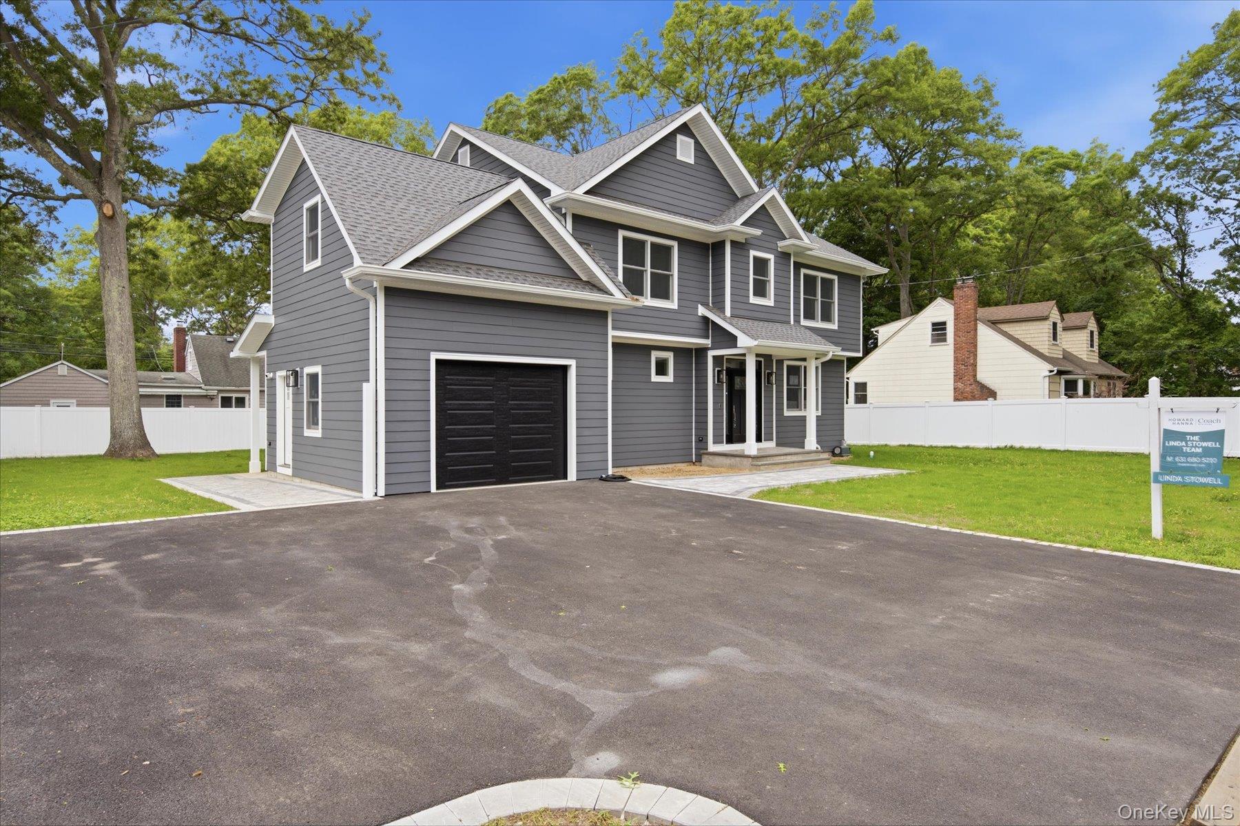 218 W Tyler Avenue
