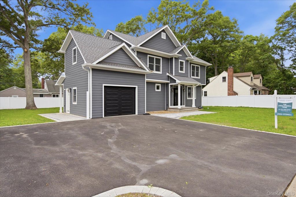 Photo of 218 W Tyler Avenue, Miller Place, NY 11764 (MLS # 995050)