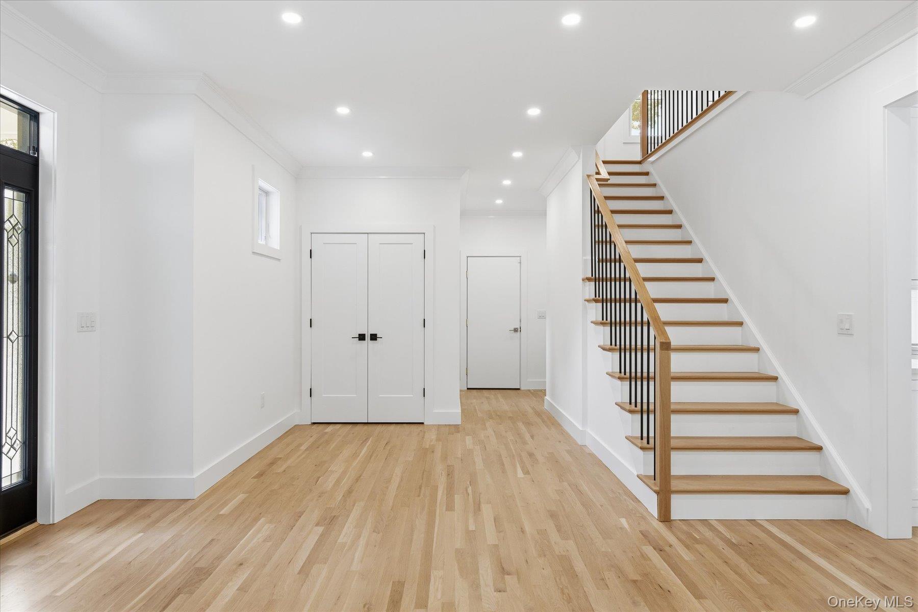 218 W Tyler Avenue