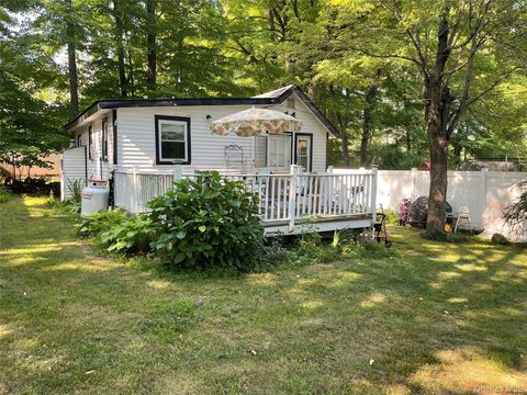 Homes For Sale - 3155 Lexington Avenue #14<br/> Mohegan Lake, NY 10567