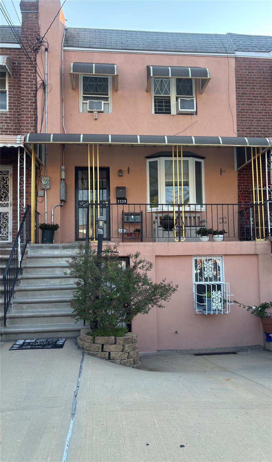 Property for Sale at Kingsland Avenue, Bronx, New York - Bedrooms: 3 
Bathrooms: 3 
Rooms: 9  - $725,000