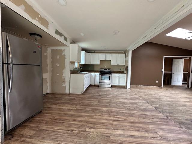 220 Peekskill Avenue, Medford, New York image 2