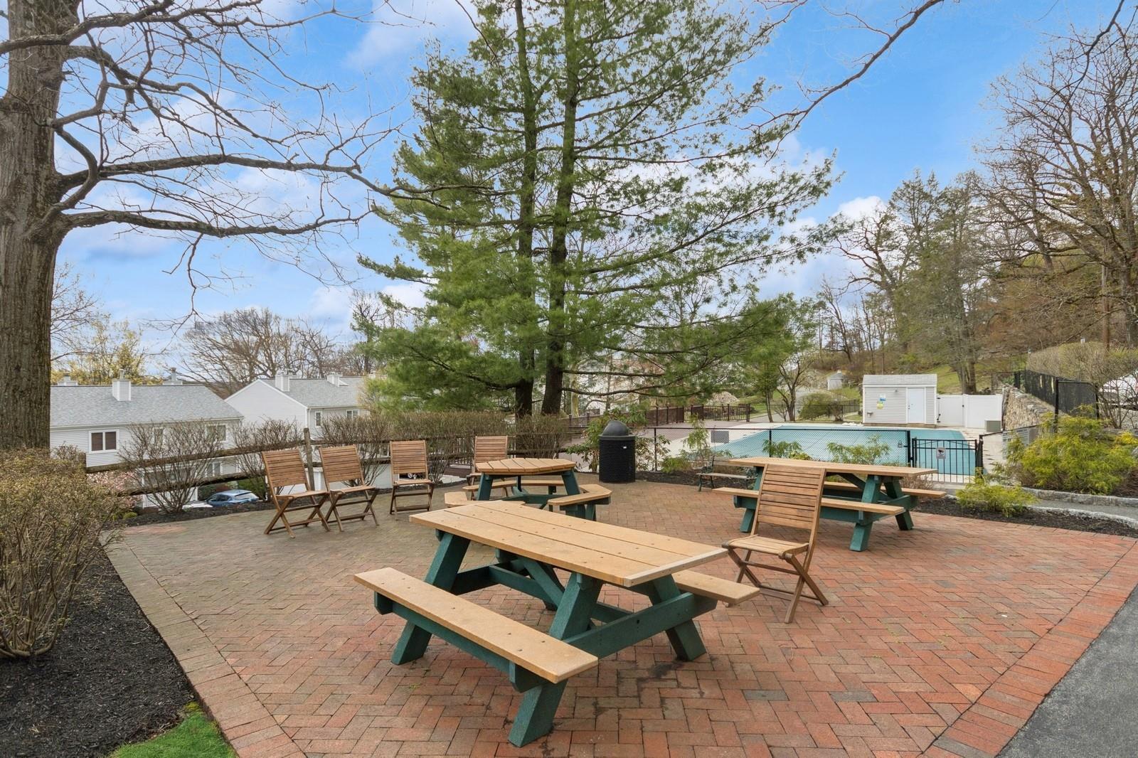 120 Carrollwood Drive, Tarrytown, New York image 27