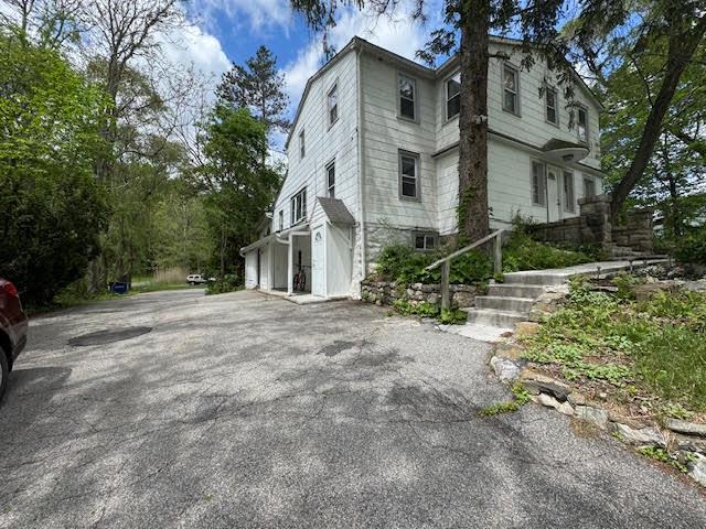 Route 44 55 1B, Gardiner, New York - 1 Bathrooms  
2 Rooms - 