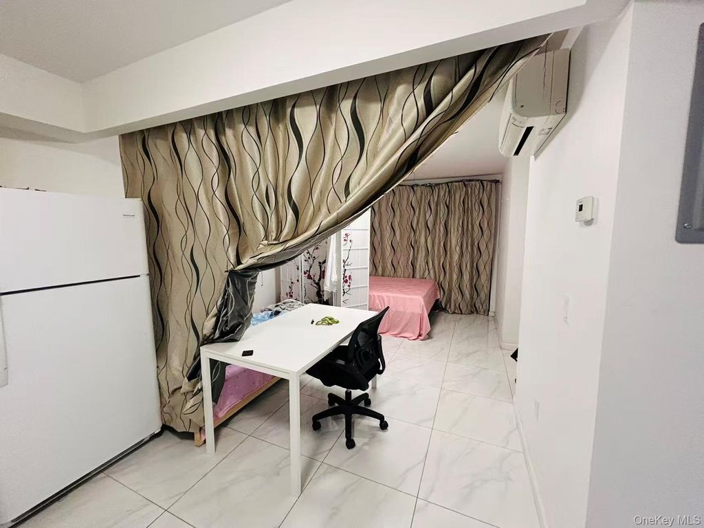 Photo of 13216 Maple Avenue #3A, Flushing, NY 11355 (MLS # 943319)