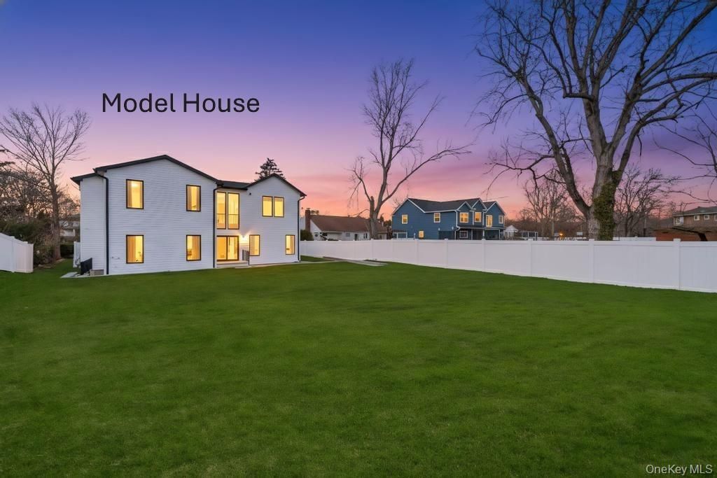 Photo of 61 Stephen Drive, Plainview, NY 11803 (MLS # 946079)