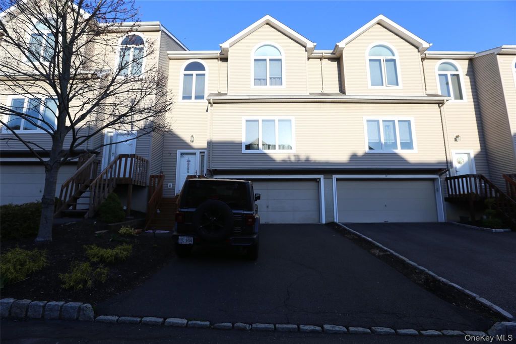 Photo of 15 Leif Boulevard, Congers, NY 10920 (MLS # 953232)