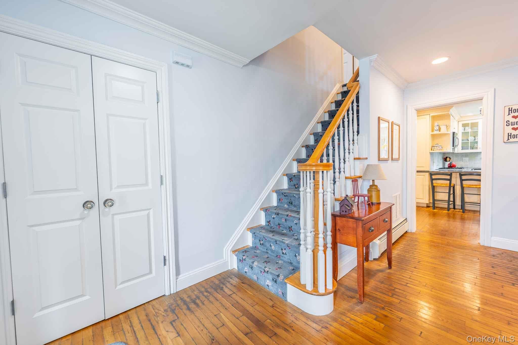 19 Howland Road